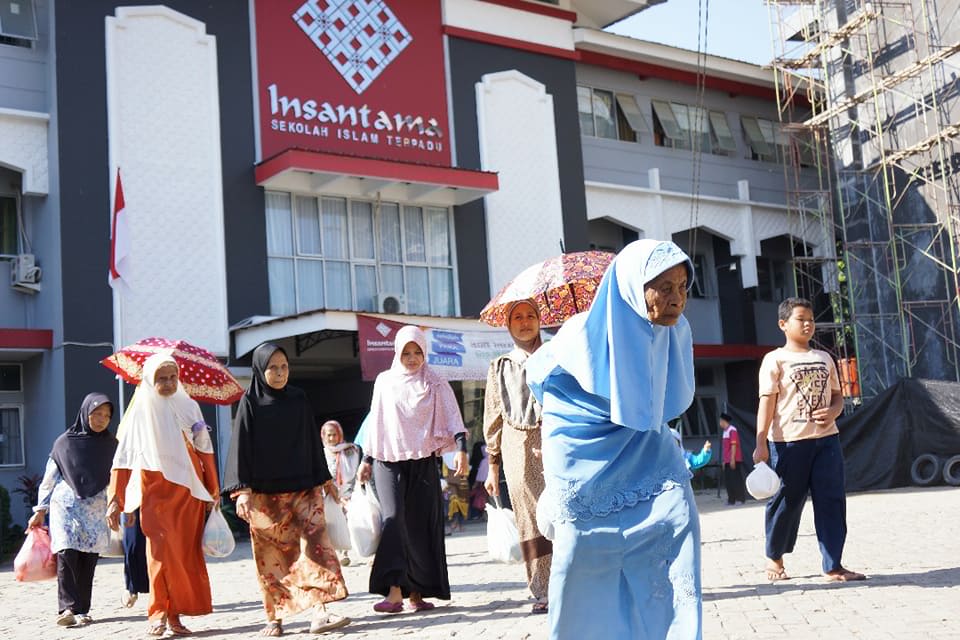 Makalah Pengertian Zakat Hukum Zakat Syarat Rukun Dan Makalah Pengertian Zakat Hukum Zakat Syarat Rukun Dan