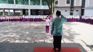 Seluruh peserta apel siap untuk menjalani rangkayan acara demi acara.