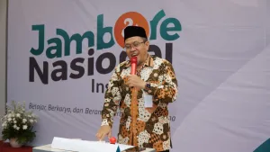 Acara Grand Final Jambore Nasional Insantama dan PPDB Tahun 2025-2026 secara resmi dibuka, diiringi suara bel khas.