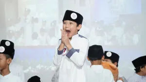 Ekspresi peserta ketika jawabannya dinyatakan benar oleh Bapak Darma sebagai pemandu sesi tanya jawab.