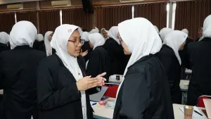 Seru dan serius saat game Kata Berantai.