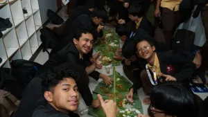 Makan bersama menjadi keseruan tersendiri dalam rangkaian PPKS.