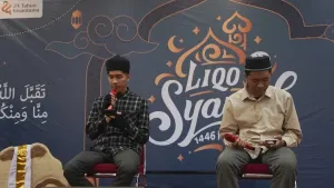 Pembukaan acara dengan pembacaan ayat suci Al-Qur'an dalam rangka memperoleh keberkahan acara