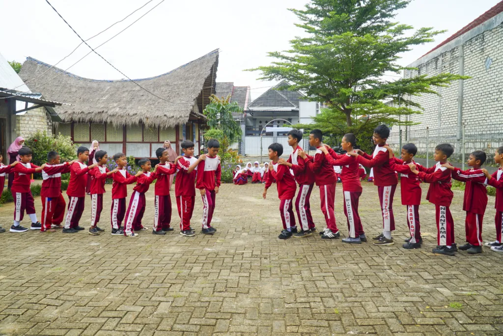 Salah satu rangkaian kegiatan Pekan Ta’aruf SDIT Insantama Tuban.